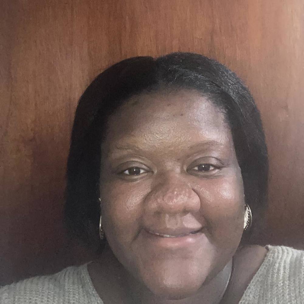 Meet your Posher, Gloria